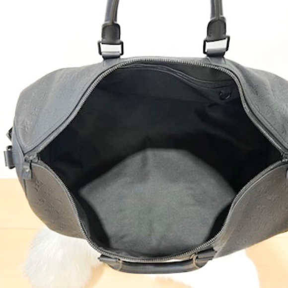 Authentic LOUIS VUITTON Monogram Shadow Leather Keepall Bandoulière 50 - Picture 5 of 8